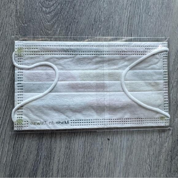 6pc Adult Disposable Masks - Picture 3 of 3